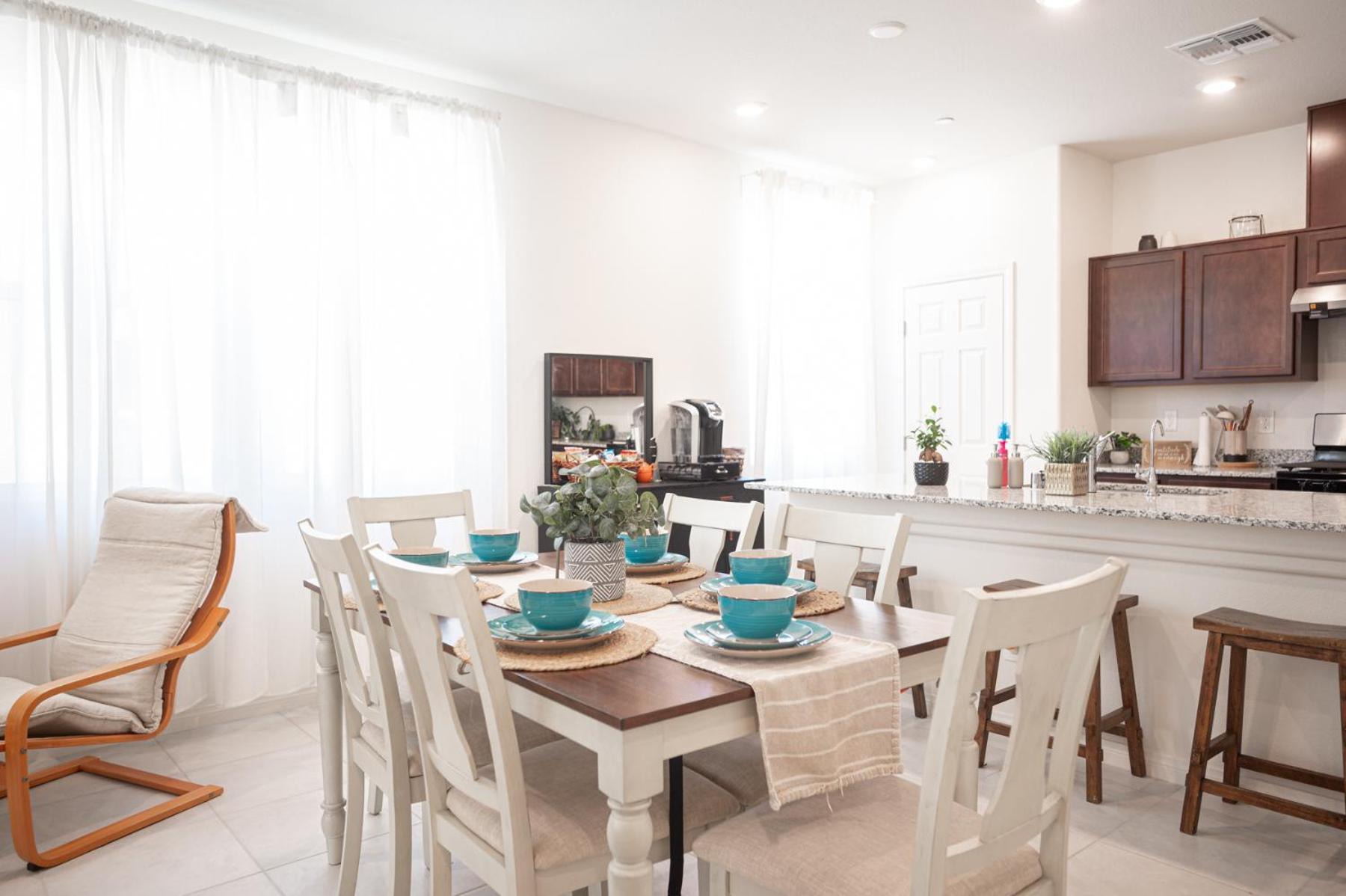 Beautiful Brand New 2 Bedroom Vegas Home! Fits 12 Or More,15-20 Minutes From Lv Strip Лас-Вегас Экстерьер фото