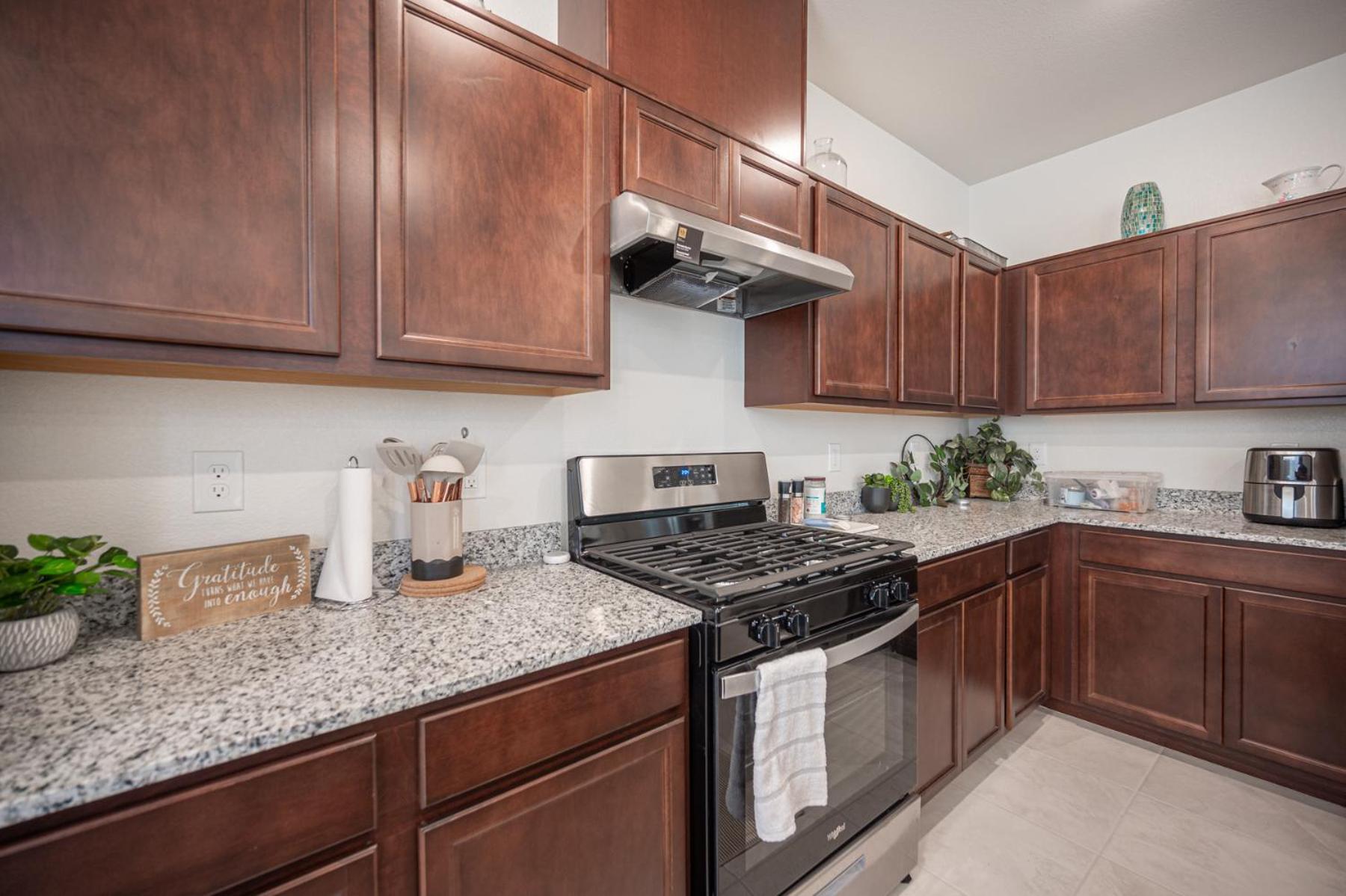 Beautiful Brand New 2 Bedroom Vegas Home! Fits 12 Or More,15-20 Minutes From Lv Strip Лас-Вегас Экстерьер фото